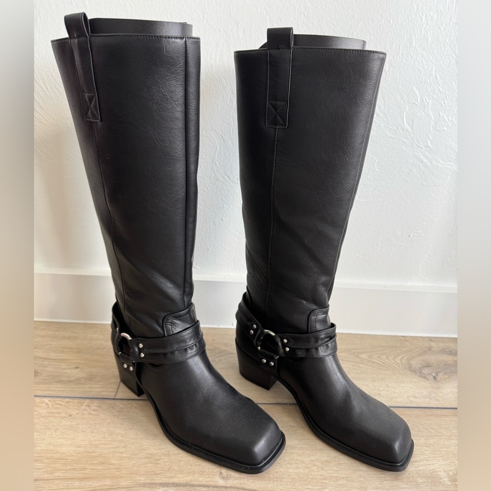 PrettyLittleThing Black Burnished Pu Square Toe Buckle Detail Knee Hight Boots